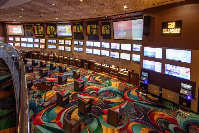 The World's Largest Las Vegas Sports Book