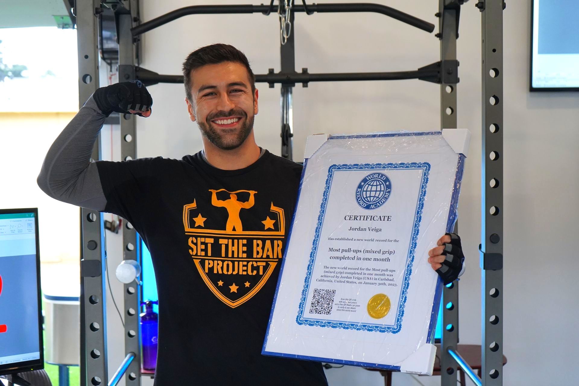 Most Pull Ups In A Month (Mixed Grip): Jordan Veiga sets world record