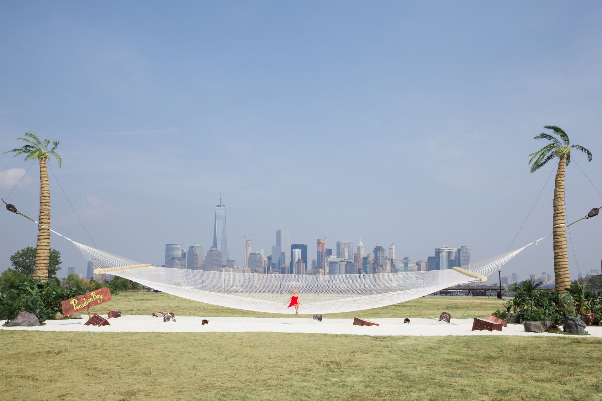 World's Largest Hammock: world record in Jersey City, New Jersey