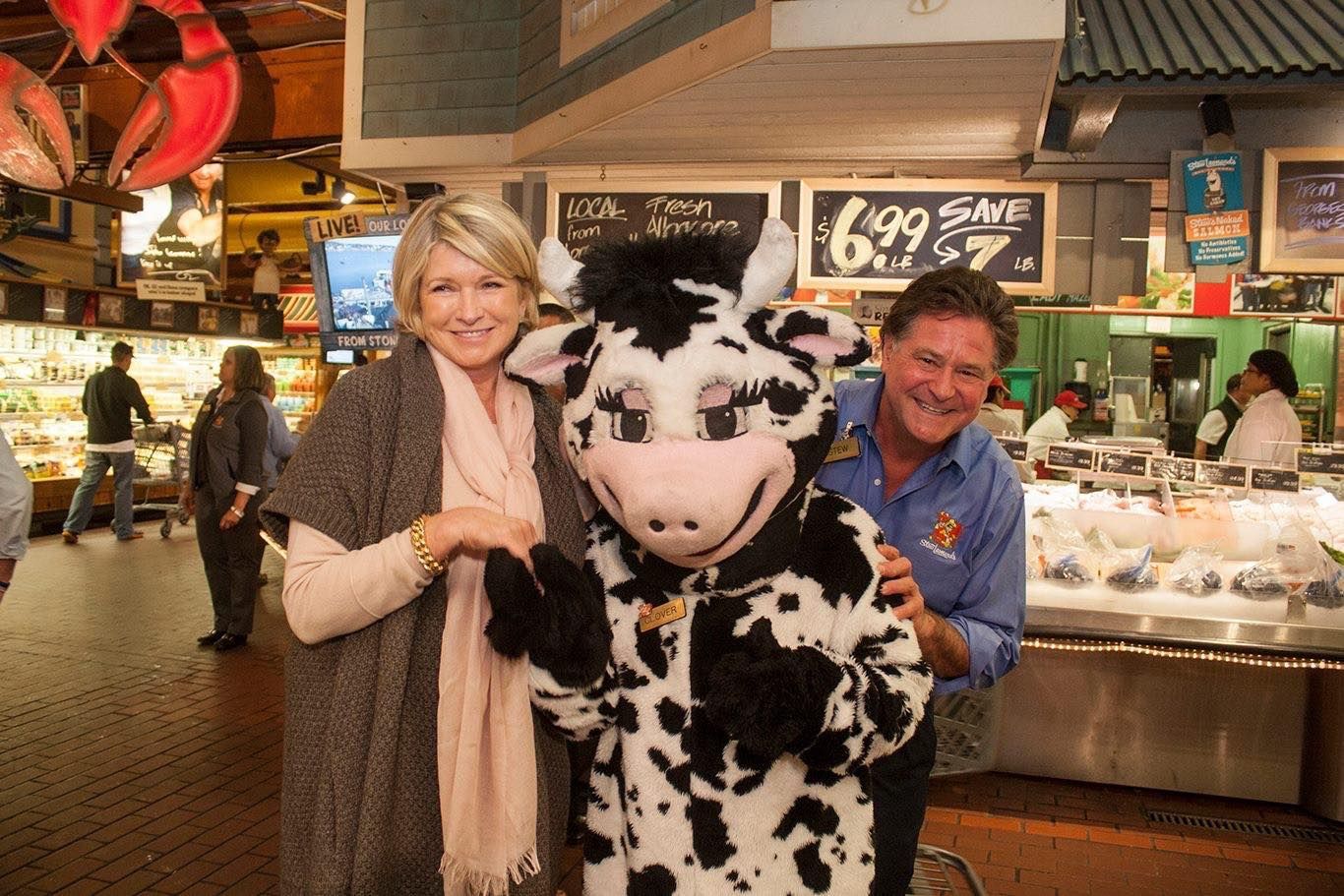 World's Largest Dairy Store: world record in Danbury, Connecticut