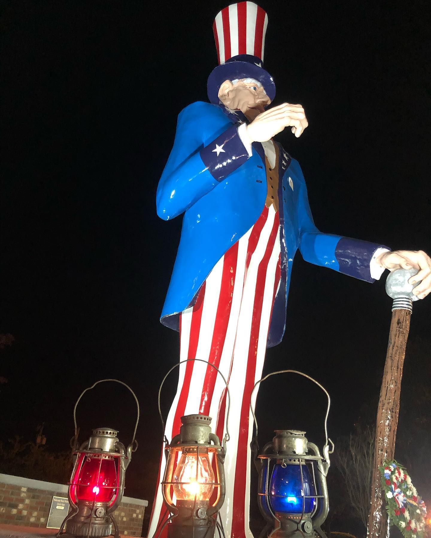 World’s Tallest Uncle Sam Statue: world record in Danbury, Connecticut