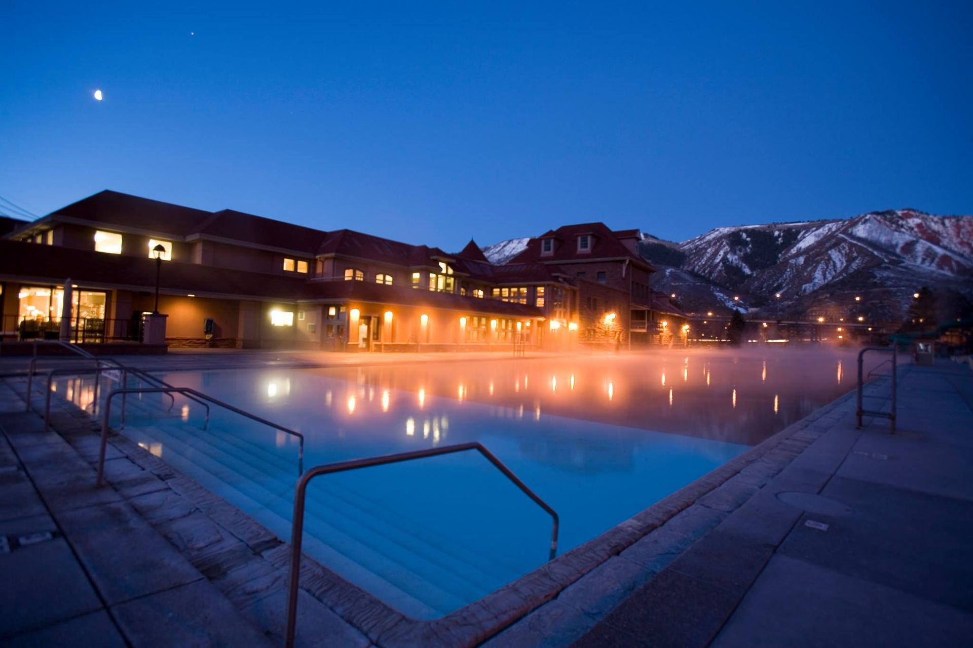 World's Largest Mineral Hot Spring: world record in Glenwood Springs, Colorado