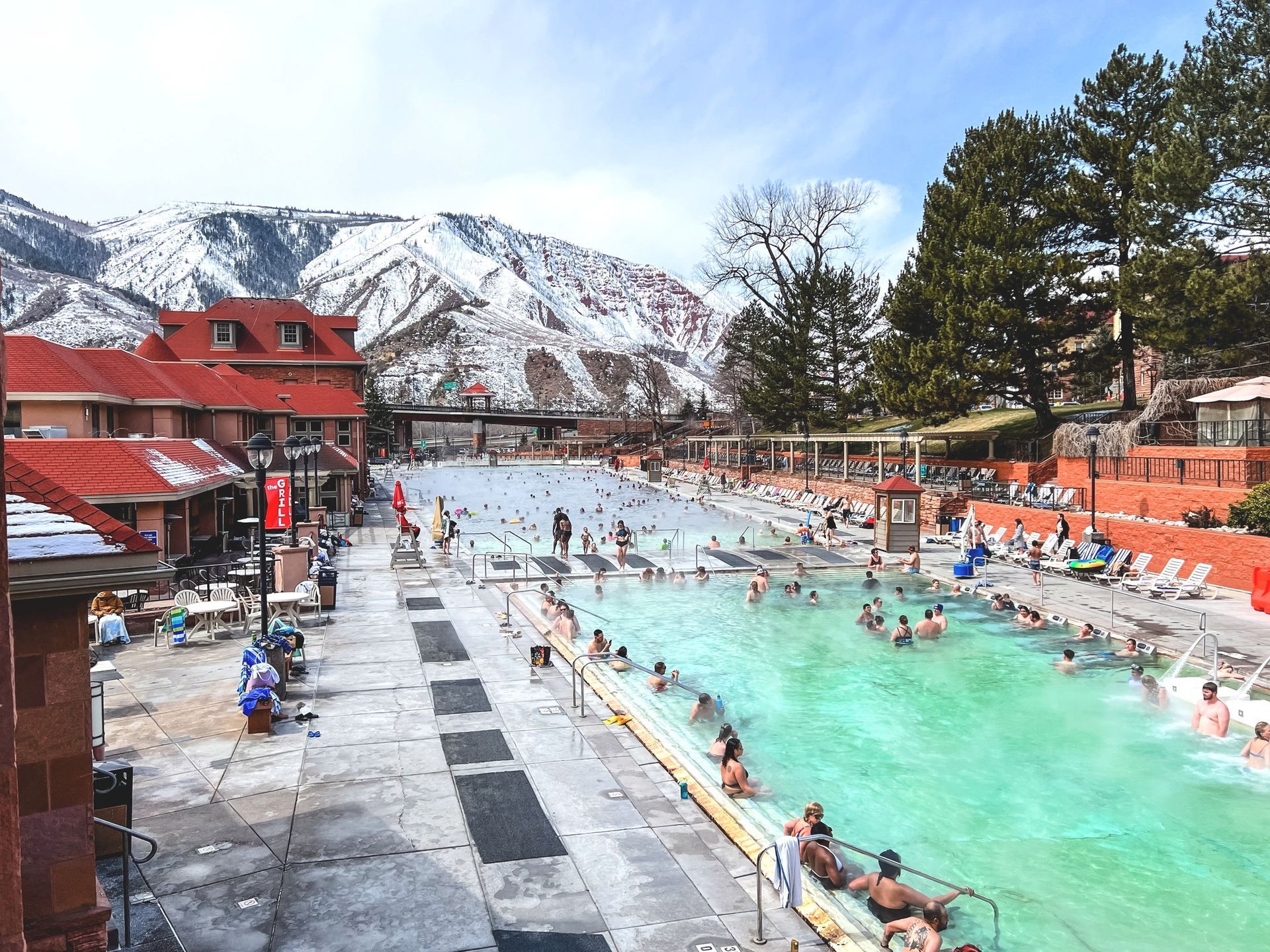 World's Largest Mineral Hot Springs Pool: world record in Glenwood Springs, Colorado