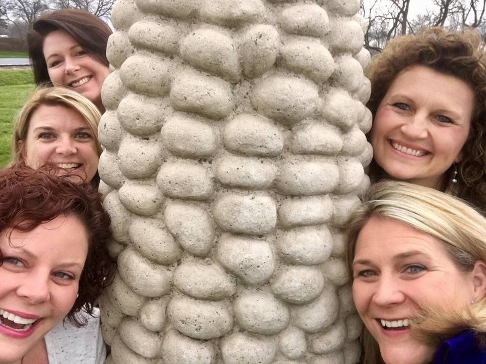 World's Largest Field Of Corn Cobs Sculptures: world record in Dublin, Ohio
