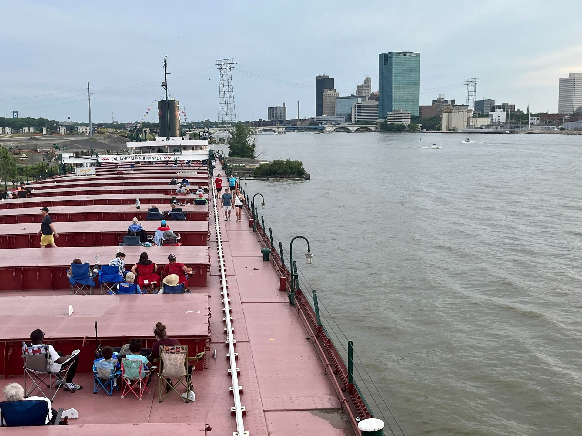 World’s Largest Bulk Freighter: world record in Toledo, Ohio