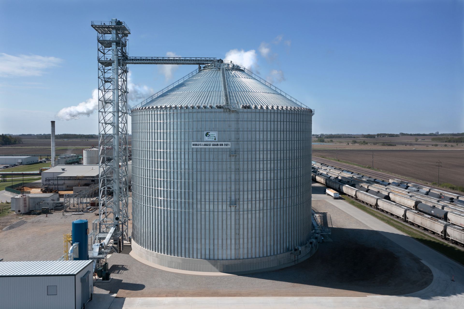 World’s Largest Free Span Grain Bin: world record in Mason City, Iowa