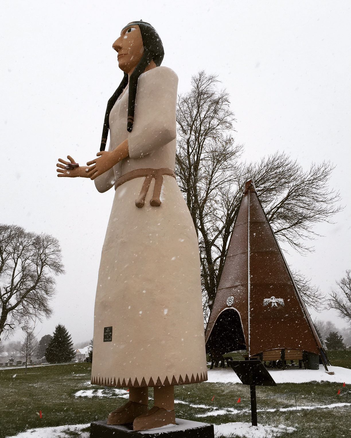 World’s Largest Indian Maiden Monument: world record in Pocahontas, Iowa