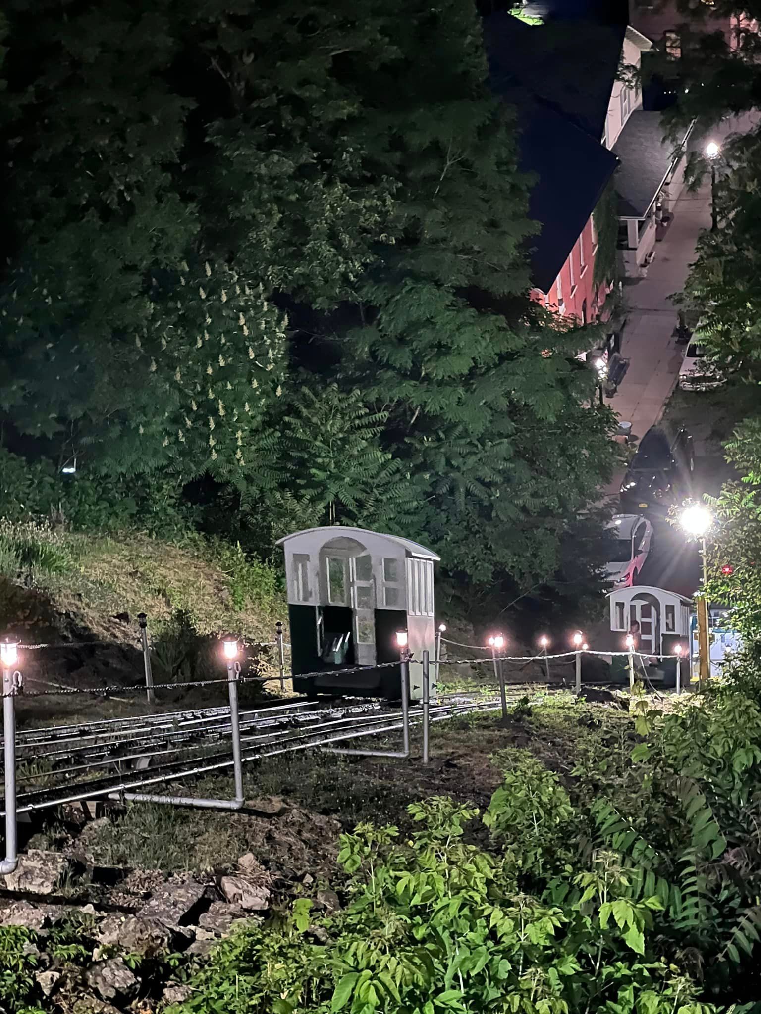 World’s Shortest And Steepest Scenic Railway: world record in Dubuque, Iowa