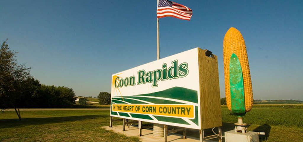 World's Largest Rotating Ear Of Corn: world record in Coon Rapids, Iowa