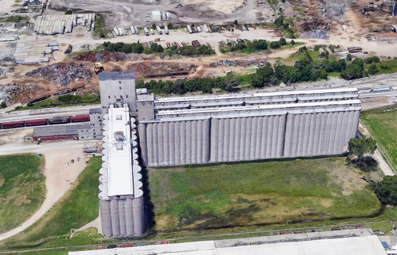World's Largest Grain Elevator: world record in Wichita, Kansas