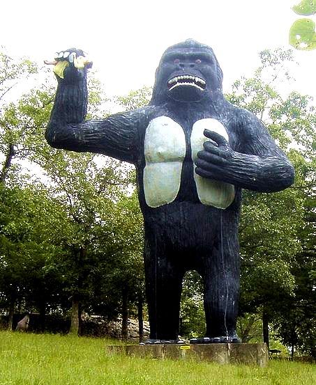 World’s Largest King Kong Statue: world record in Beaver, Arkansas