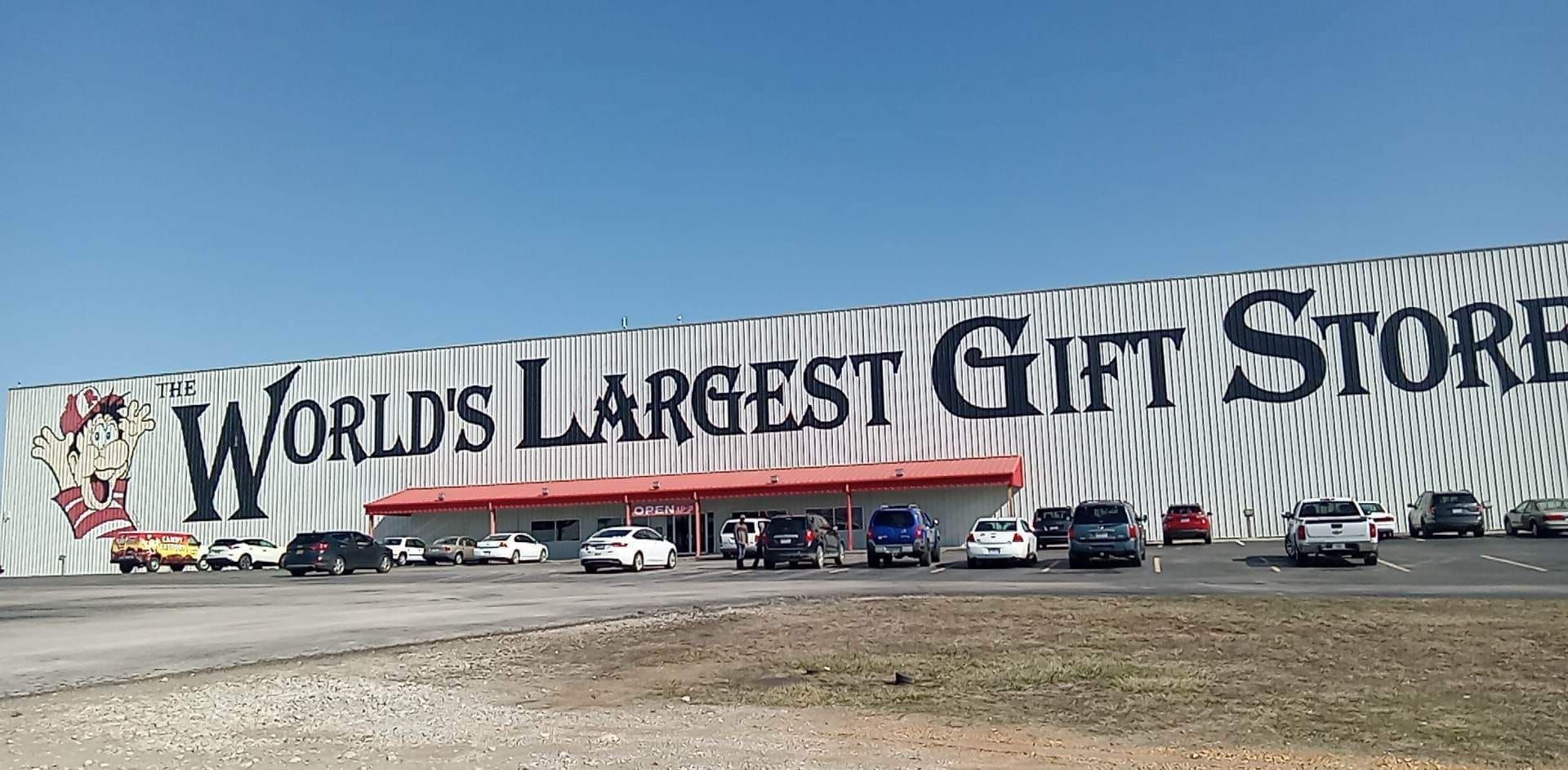 World’s Largest Gift Shop: world record in Phillipsburg, Missouri