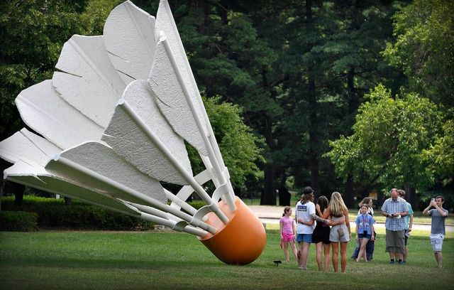 Giant shuttlecock on sale kansas city