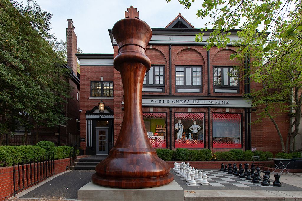 World’s Largest Chess Piece: world record in St. Louis, Missouri