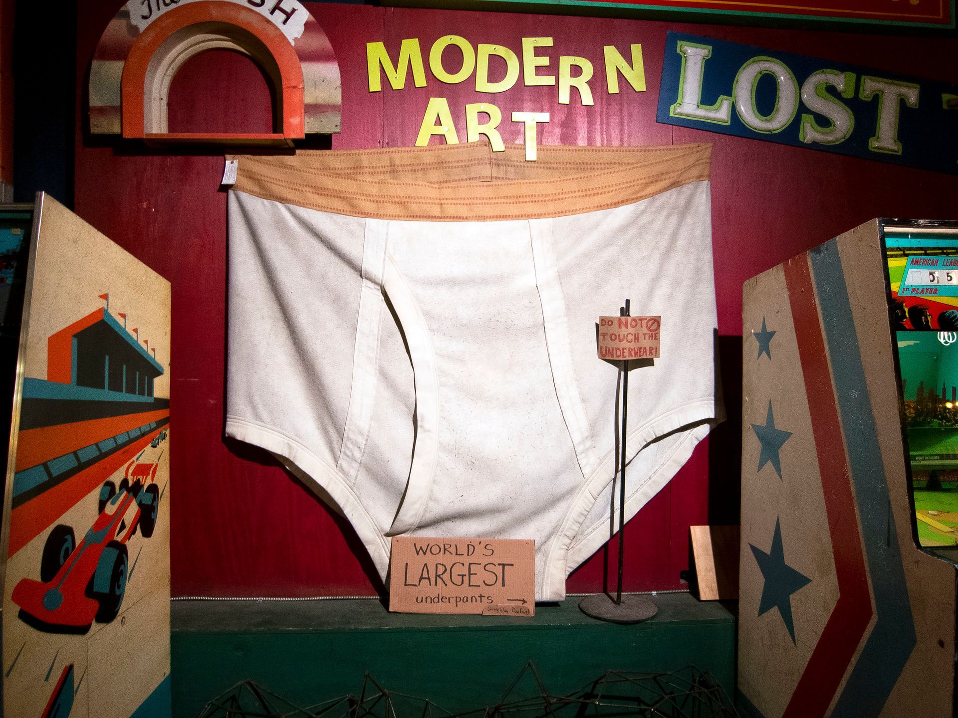 Worlds Largest Underwear, Lucas Ave, St Louis, MO, Monuments