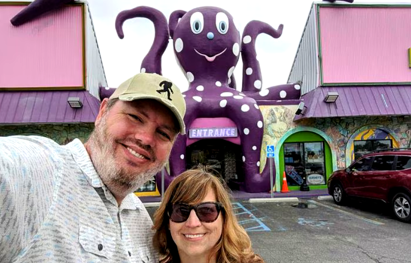 World's Largest Purple Octopus Sculpture: world record in Gulf Shores, Alabama