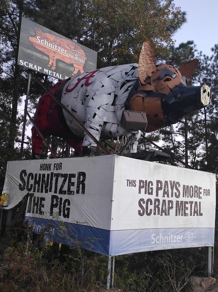 World's Largest Hog Sculpture: world record in Dothan, Alabama