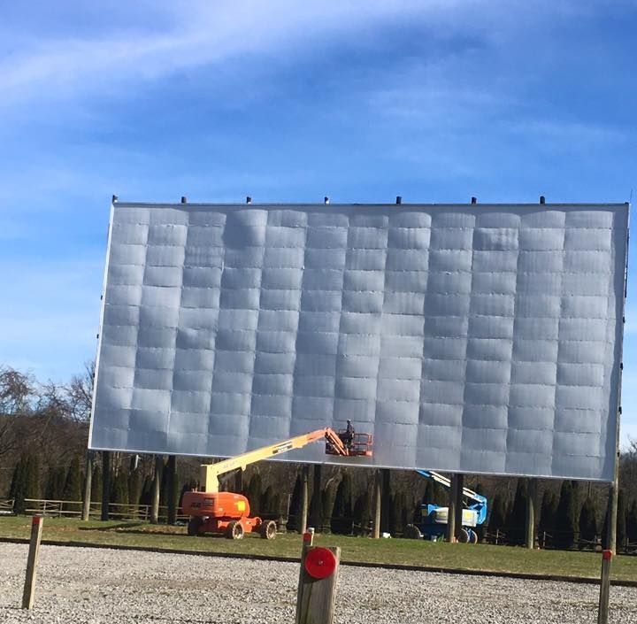 World’s Largest Drive-In Movie Screens: world record in Trenton, Georgia