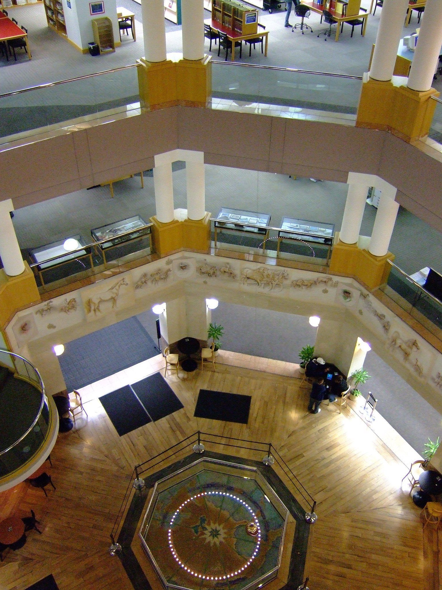 World's Largest Ceiling Clock: world record in Lexington, Kentucky