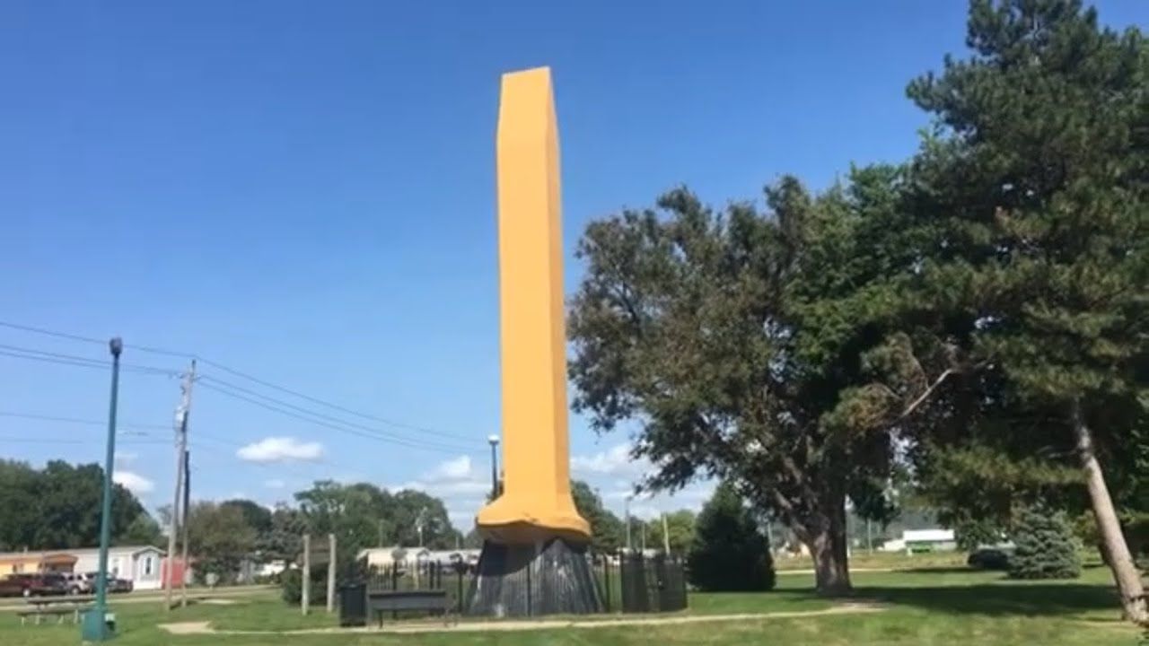 World's Largest Golden Spike Monument: world record in Council Bluffs, Iowa