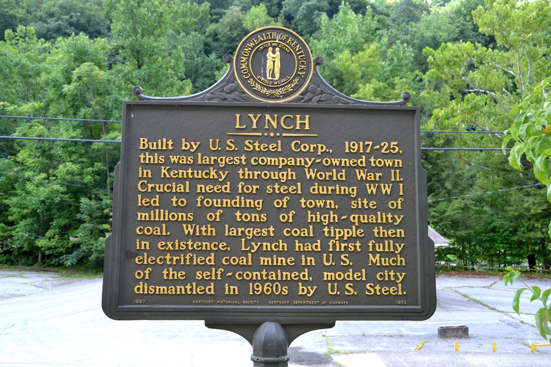 World's Largest Coal Camp: world record in Lynch, Kentucky