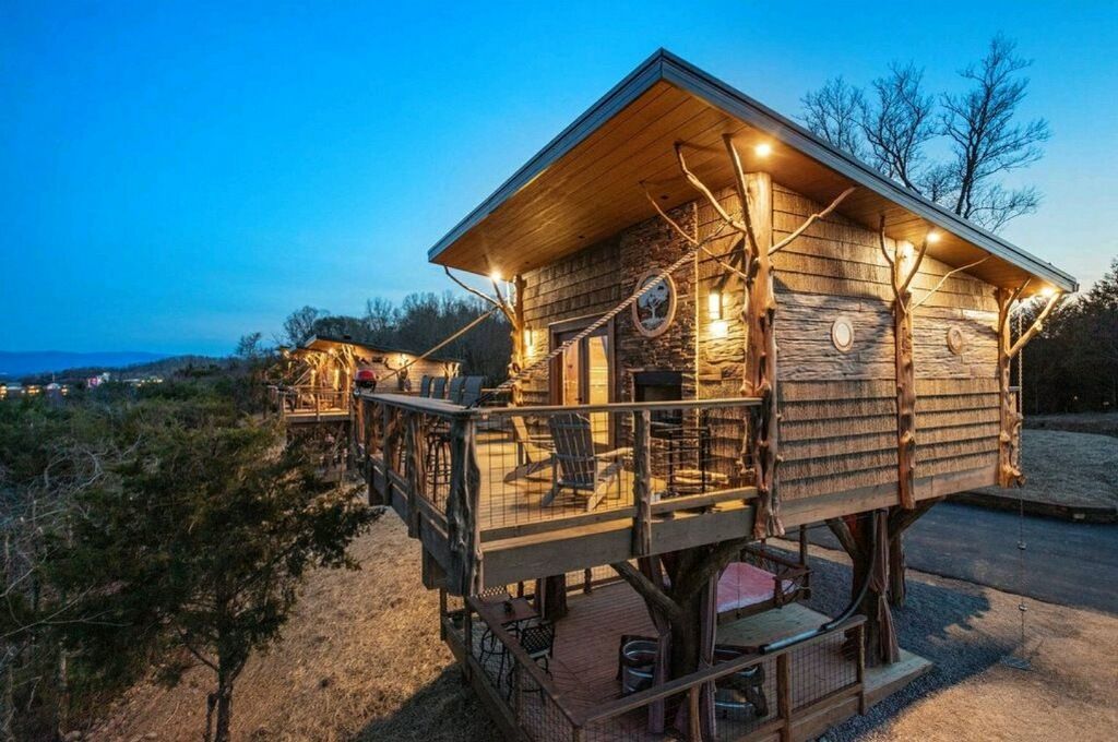 
World’s Largest Treehouse Resort: world record in Sevierville, Tennessee
