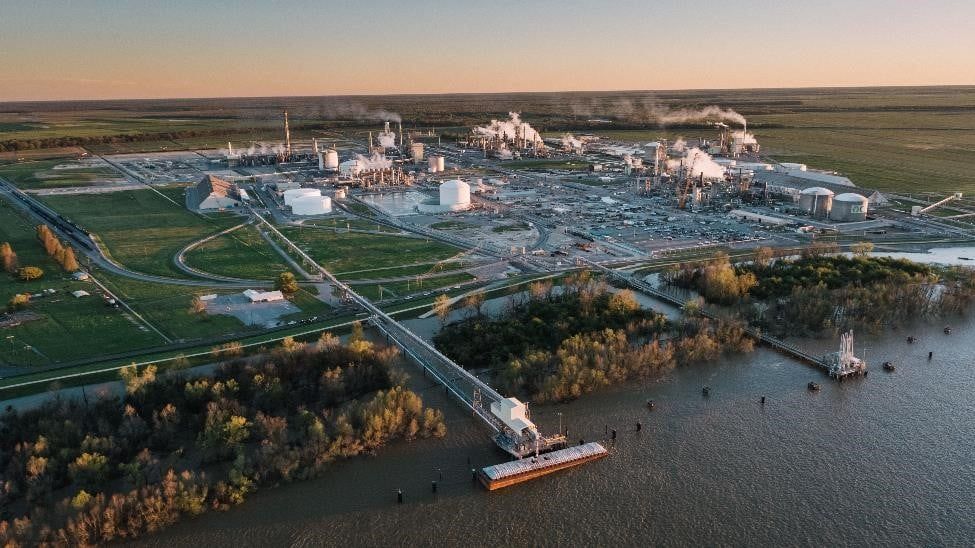 World's largest ammonia production complex: world record in Donaldsonville, Louisiana