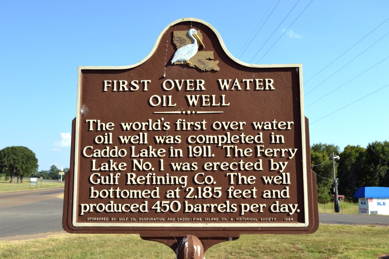  World's First Over Water Oil Well: world record in Caddo Lake, Louisiana 