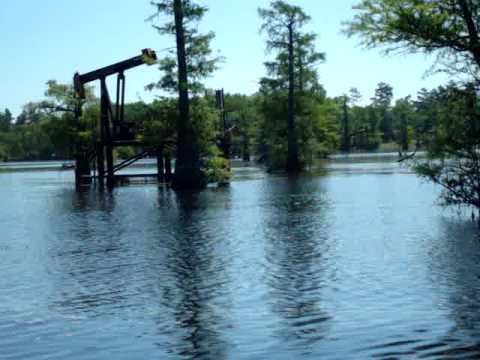 World's First Over Water Oil Well: world record in Caddo Lake, Louisiana