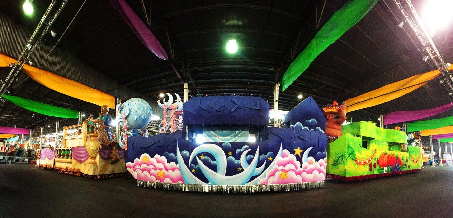  World's largest float designing and building facility: world record in New Orleans, Louisiana