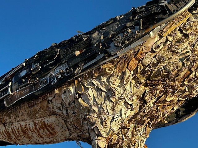 World's Largest Recycled Roadrunner Sculpture, world record in Las