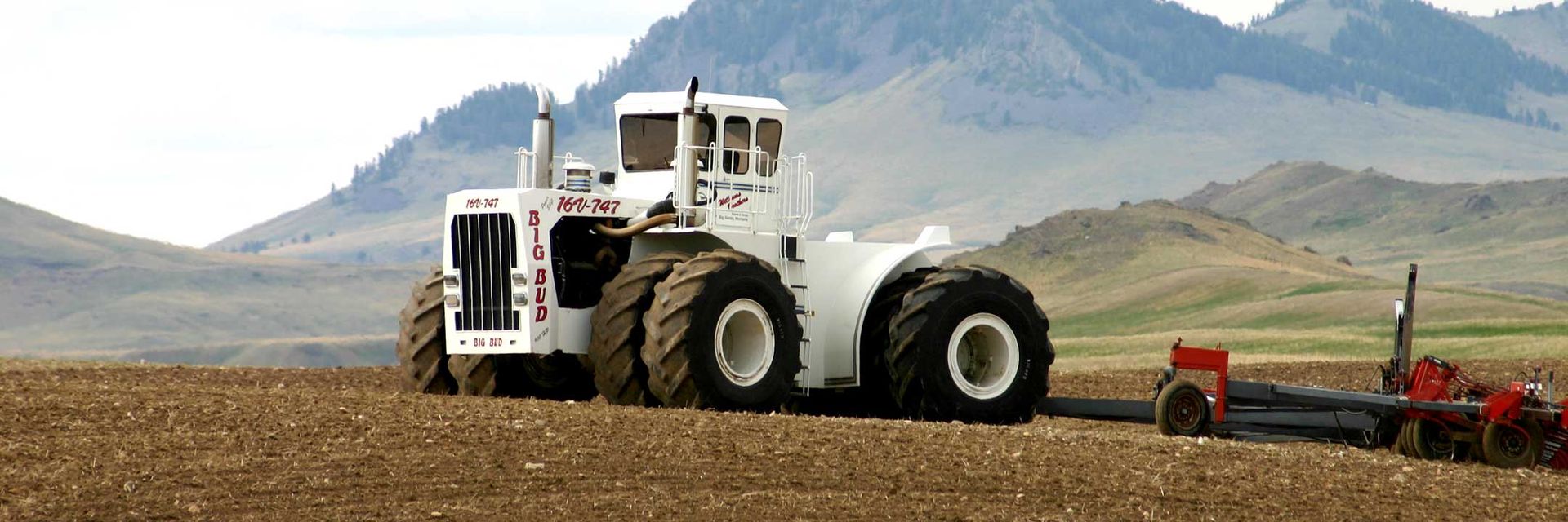World's Largest Farm Tractor, world record in Havre, Montana