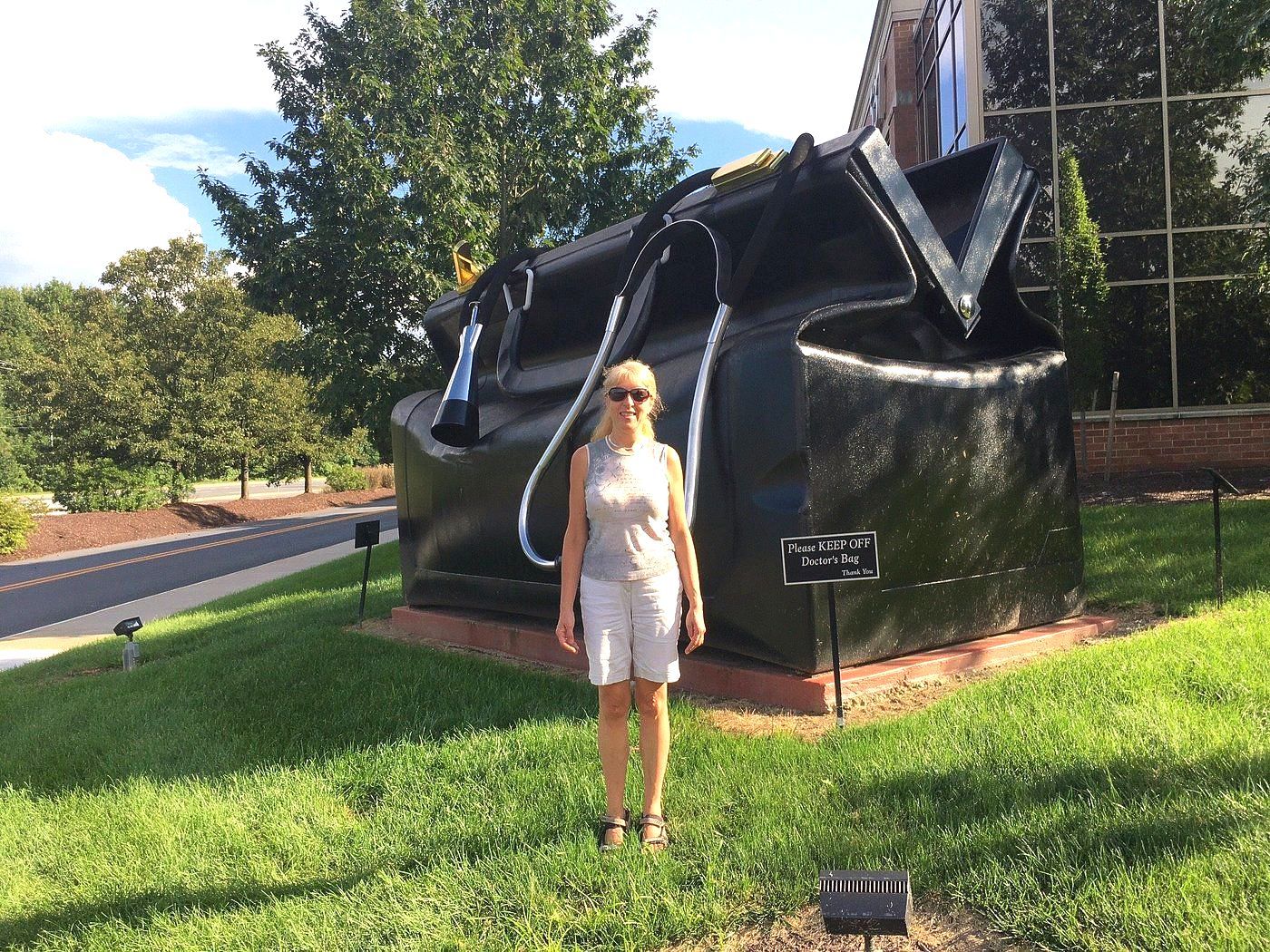 
World’s Largest Doctor’s Bag Monument, world record in Newark, Delaware