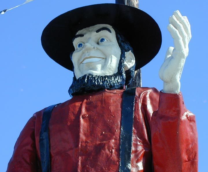 
World's Largest Amish Man Statue, world record in Milford, Delaware