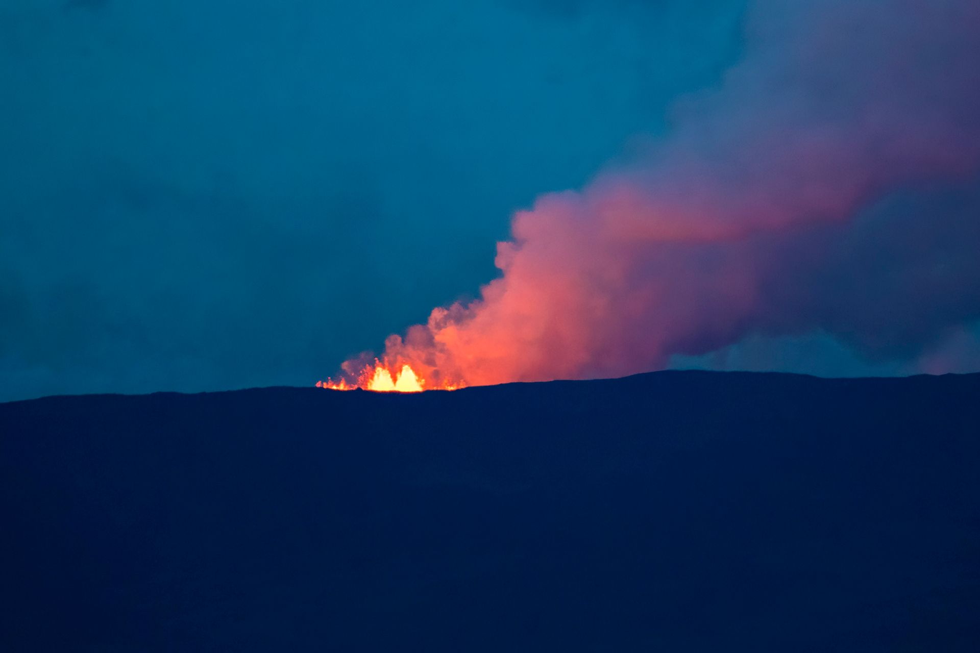 World's Largest Active Volcano, world record in Hawaii
