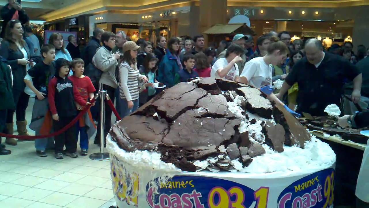 World's Largest Whoopie Pie, world record in South Portland, Maine

