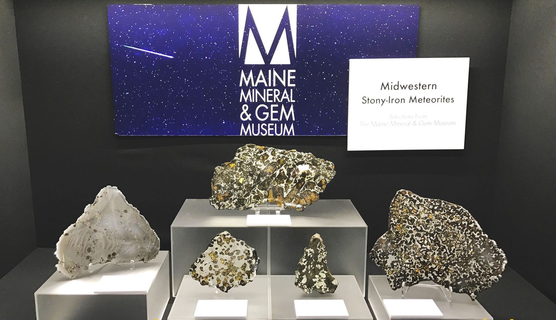 
World's largest collection of lunar and Mars meteorites, world record in Bethel, Maine