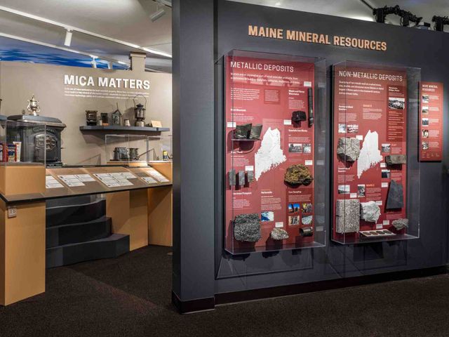 Micas  Earth Sciences Museum
