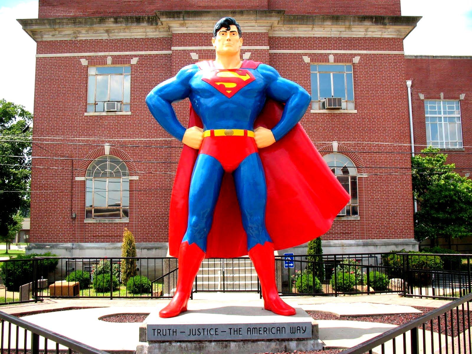 
World's Largest Superman Statue, world record in Metropolis, Illinois