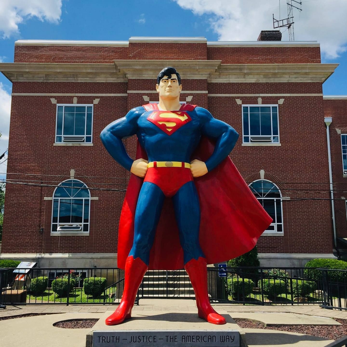 World's Largest Superman Statue, world record in Metropolis, Illinois
