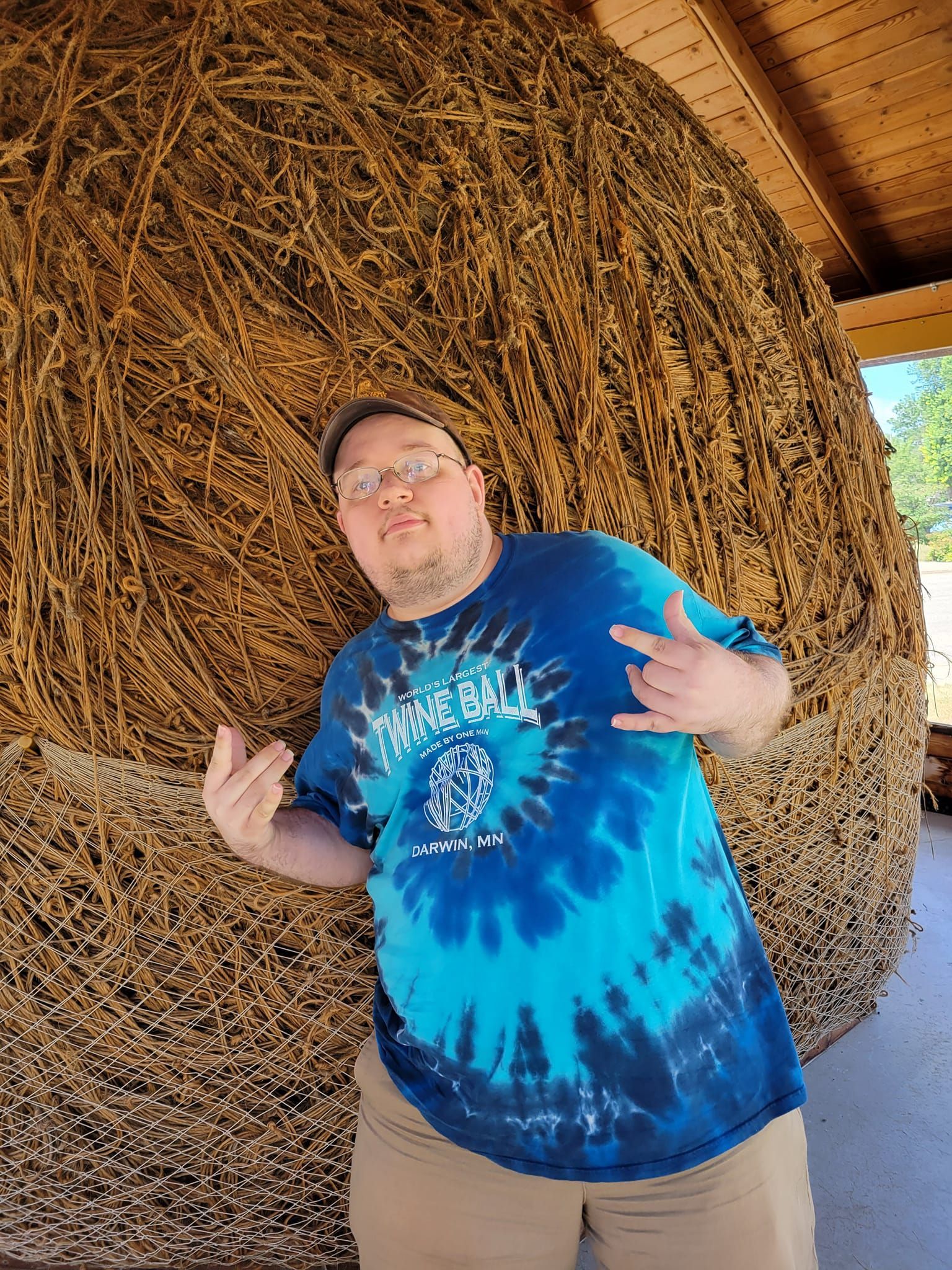 World's Largest Ball of Twine Rolled by One Man, world record in Darwin, Minnesota