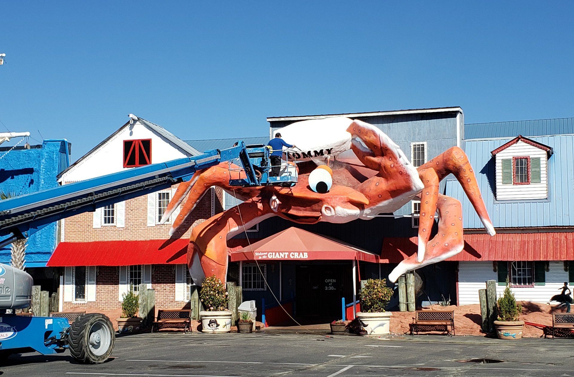 
World's Largest Crab Sculpture, world record in Myrtle Beach, South Carolina
