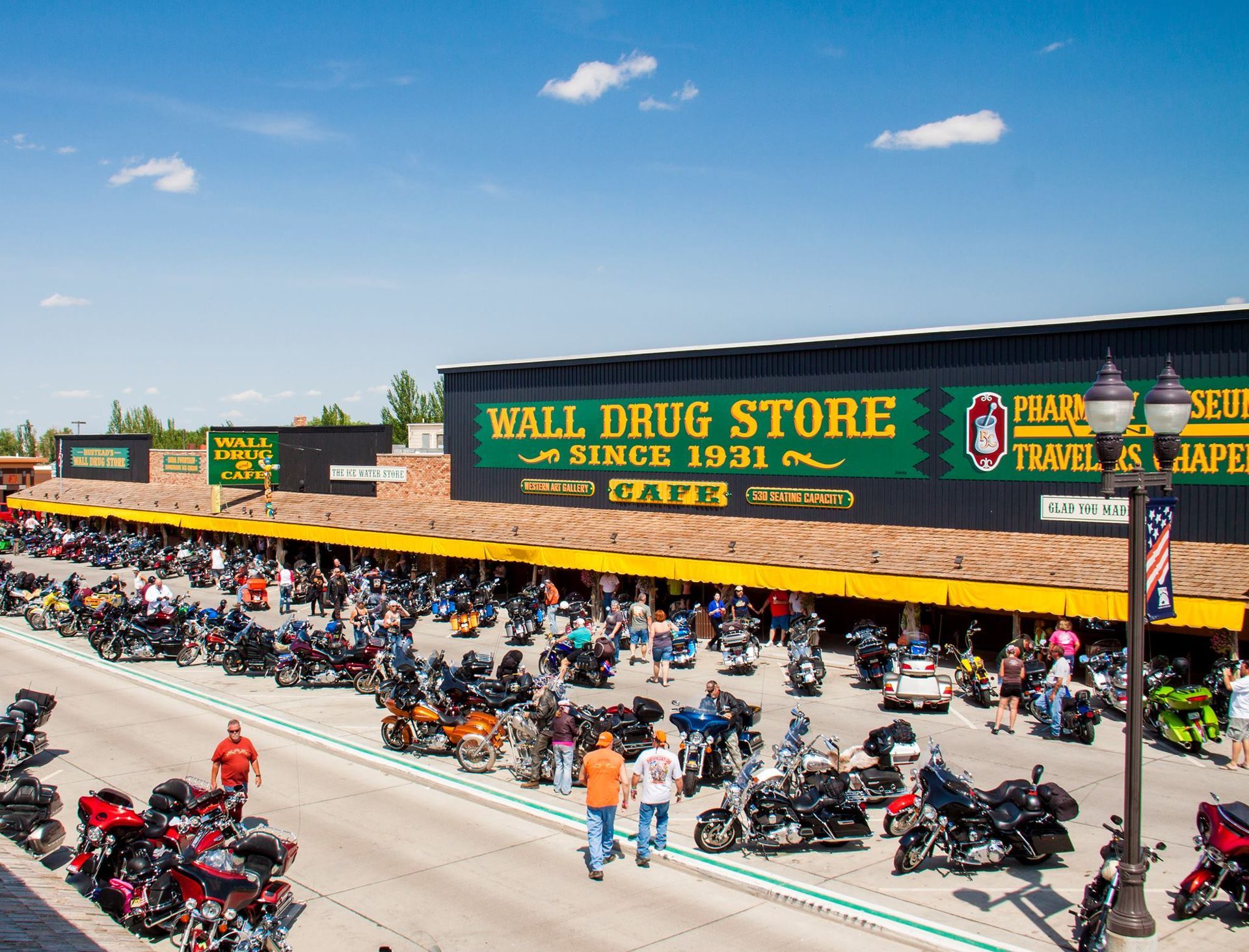 World's Largest Drug Store, world record in Wall, South Dakota