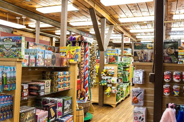 World's Largest Drug Store, world record in Wall, South Dakota
