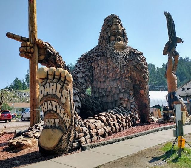 巨木 置物 World's Largest Wooden Bigfoot Sculpture, world record in Keystone