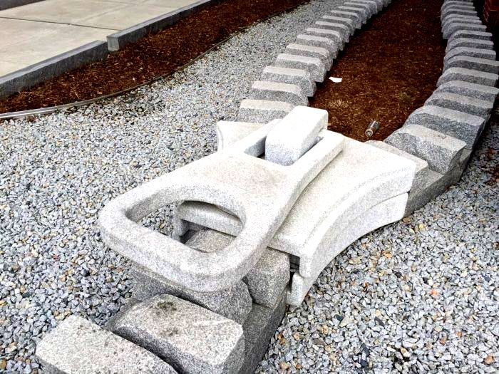 World's Largest Granite Zipper Sculpture, world record in Barre, Vermont