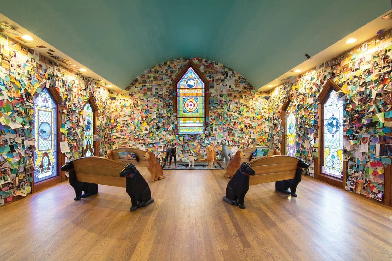 World's First Dog Chapel, world record in St. Johnsbury, Vermont