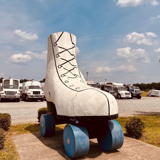 World’s Largest Rollerskate Sculpture, world record in Bealeton, Virginia