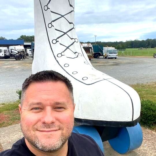 World’s Largest Rollerskate Sculpture, world record in Bealeton, Virginia