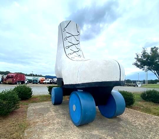 World’s Largest Rollerskate Sculpture, world record in Bealeton, Virginia